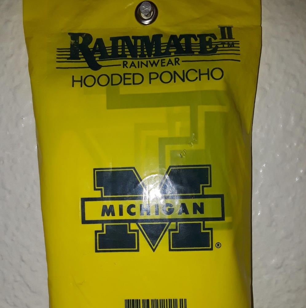 NCAA Michigan Wolverines Poncho